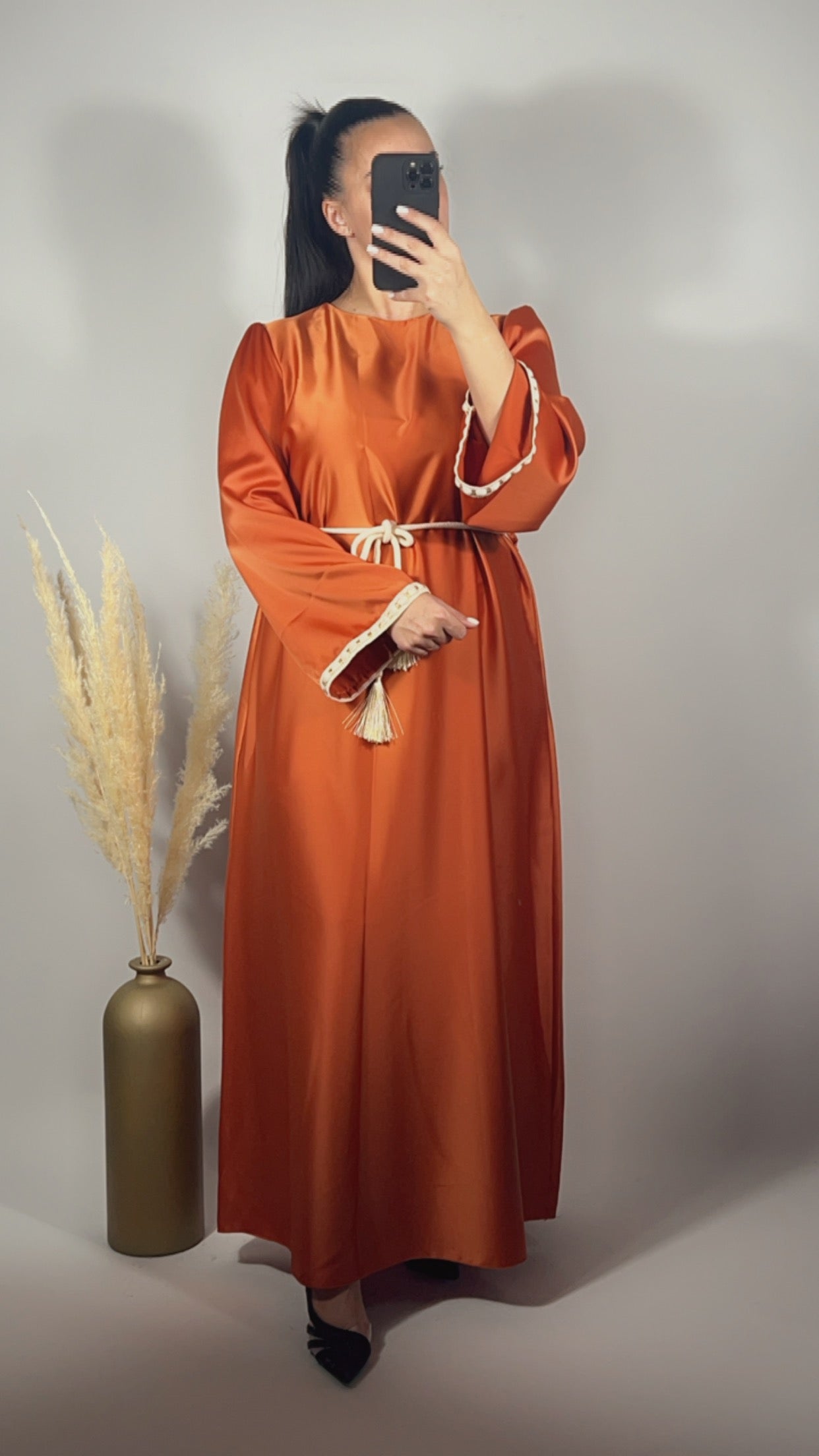 Robe Nour